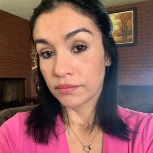 Meet your Posher, Mayra